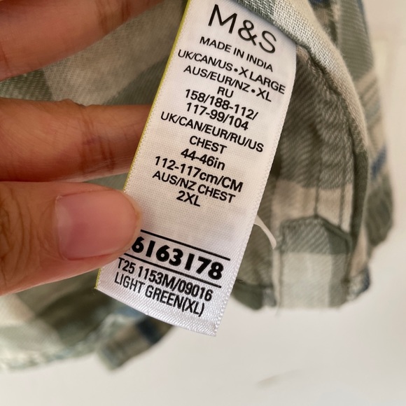 Marks and Spencer Super soft shirt - Picture 13 of 14